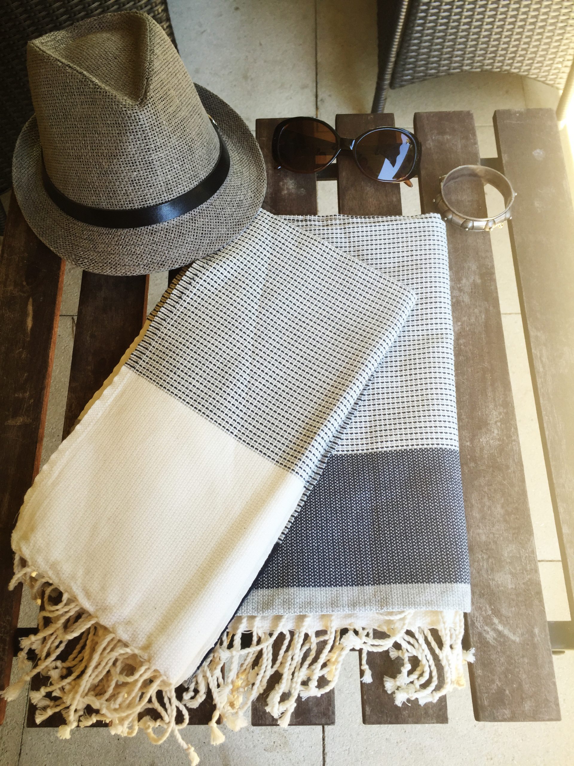 TOPAZE - NID D'ABEILLE - 1M X 2M - BLEUE Topaze bleue